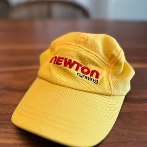 UNISEX Newton Yellow Running Hat for Sporty Style